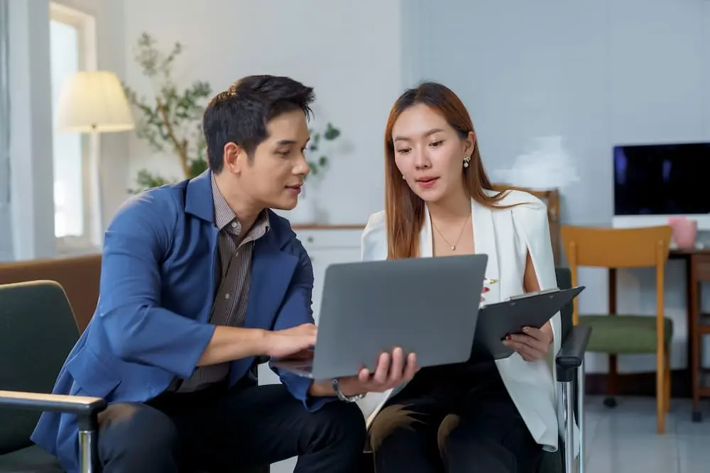 5 Ways Leaders Can Utilize AI for Work